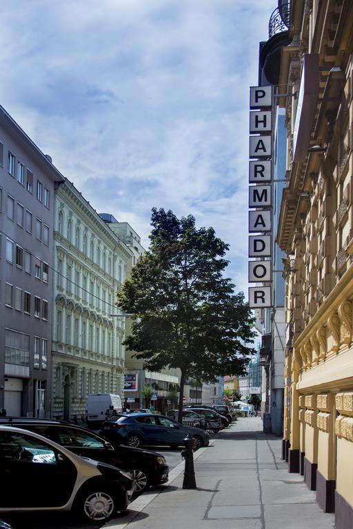 Pension Pharmador Vienna Luaran gambar